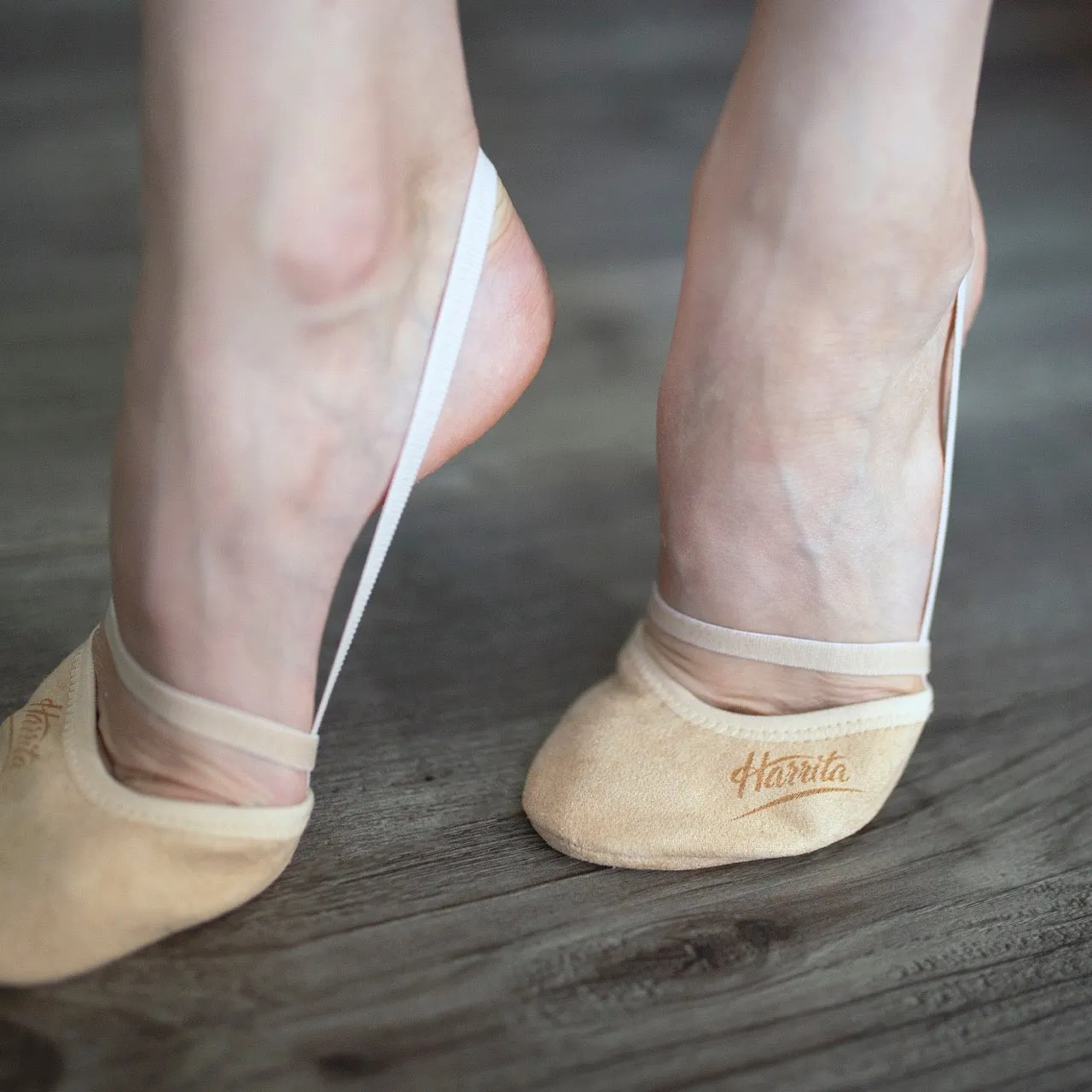 Harrita Classic Toe Shoes