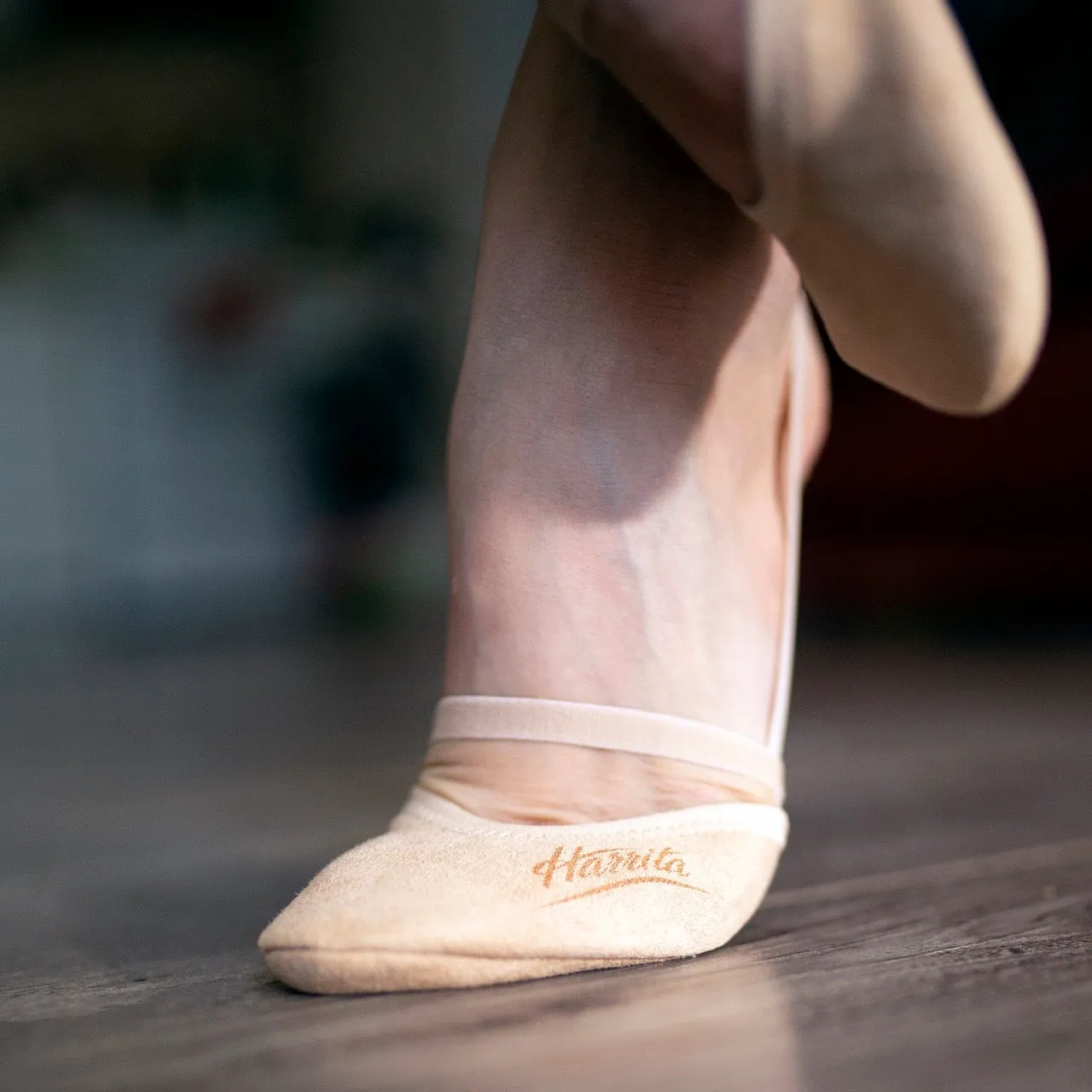 Harrita Classic Toe Shoes